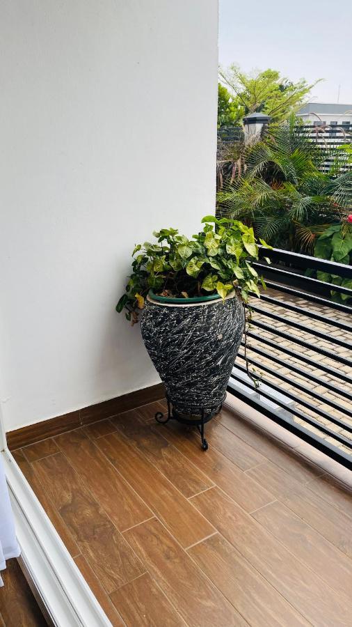 Zane Apartments In Rebero Heights Kigali Ngoại thất bức ảnh